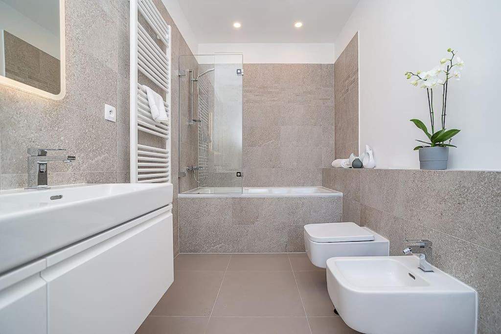 High-class Rooftop Apt. With Spacious Terrace Lejlighed Prag